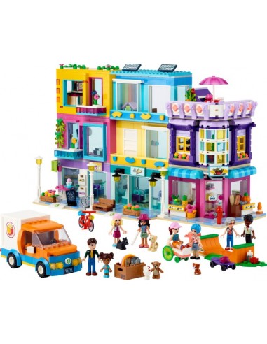 41704 Friends apartment block in Heartlake City...