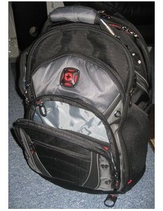 Wenger Synergy 16  black grey up to 38,10 cm  Laptop...